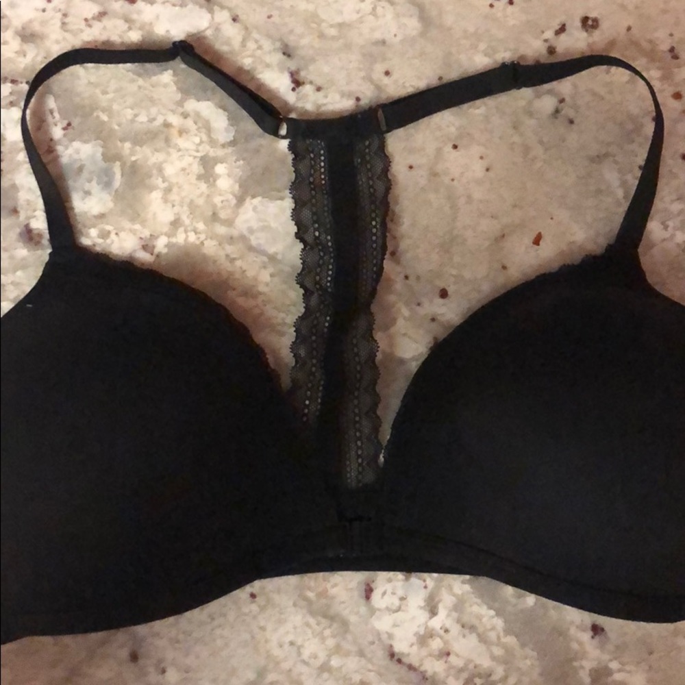New black bra no underwire t back 38D lace